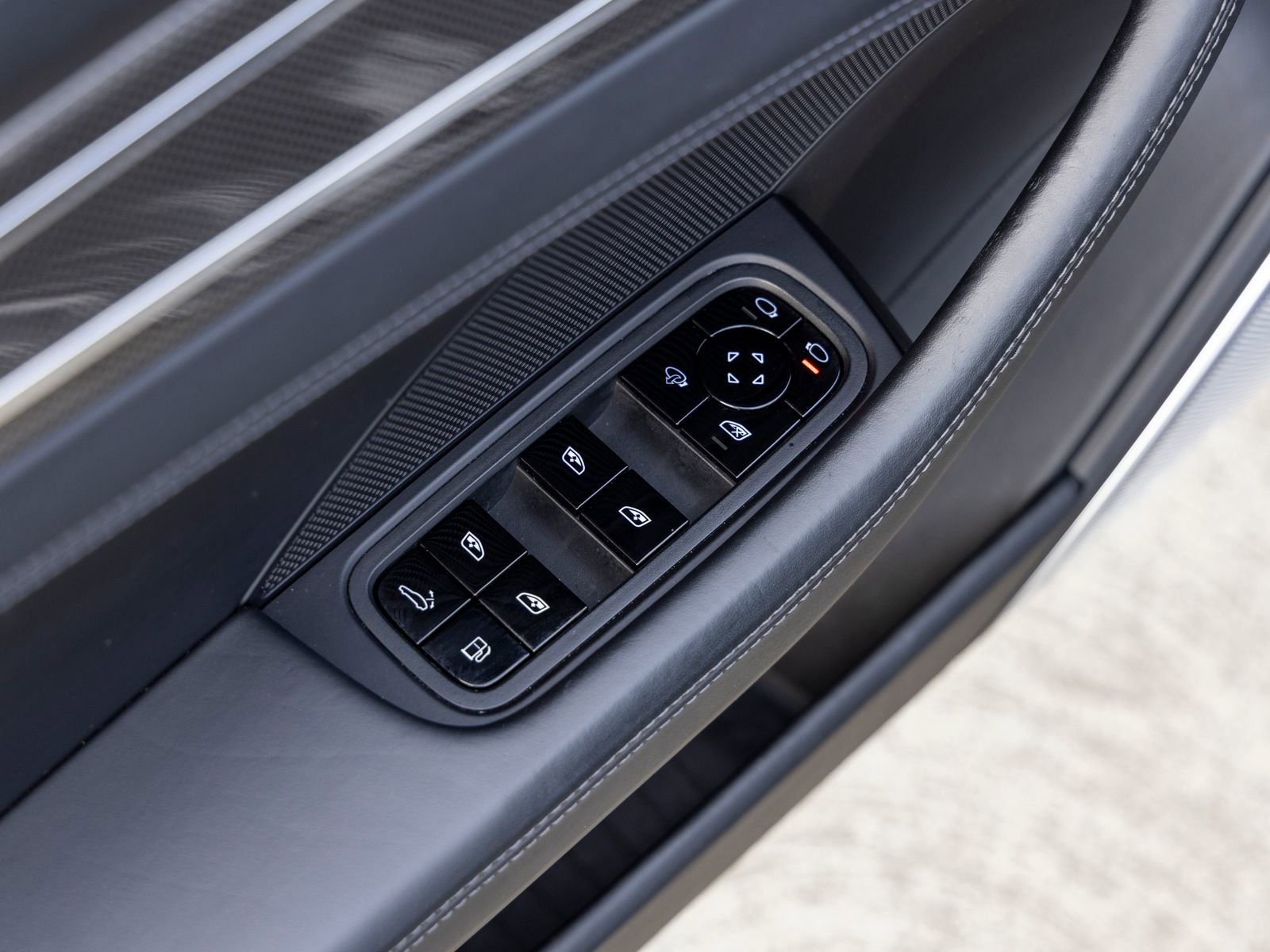 Used 2018 Porsche Panamera Turbo S image 26