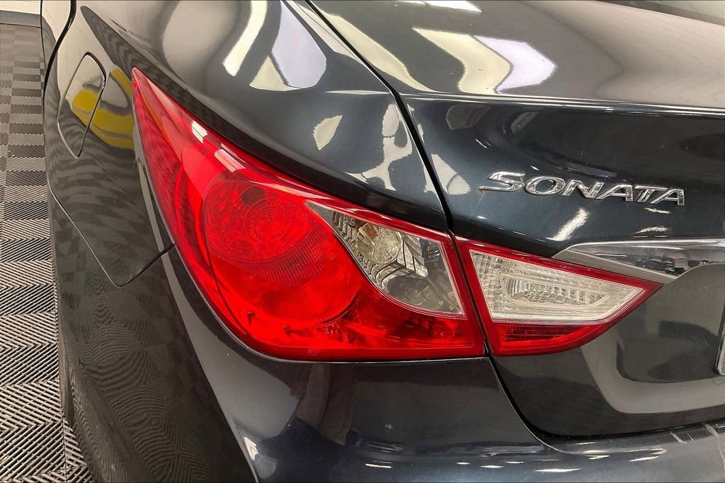 Used 2014 Hyundai Sonata Limited image 21