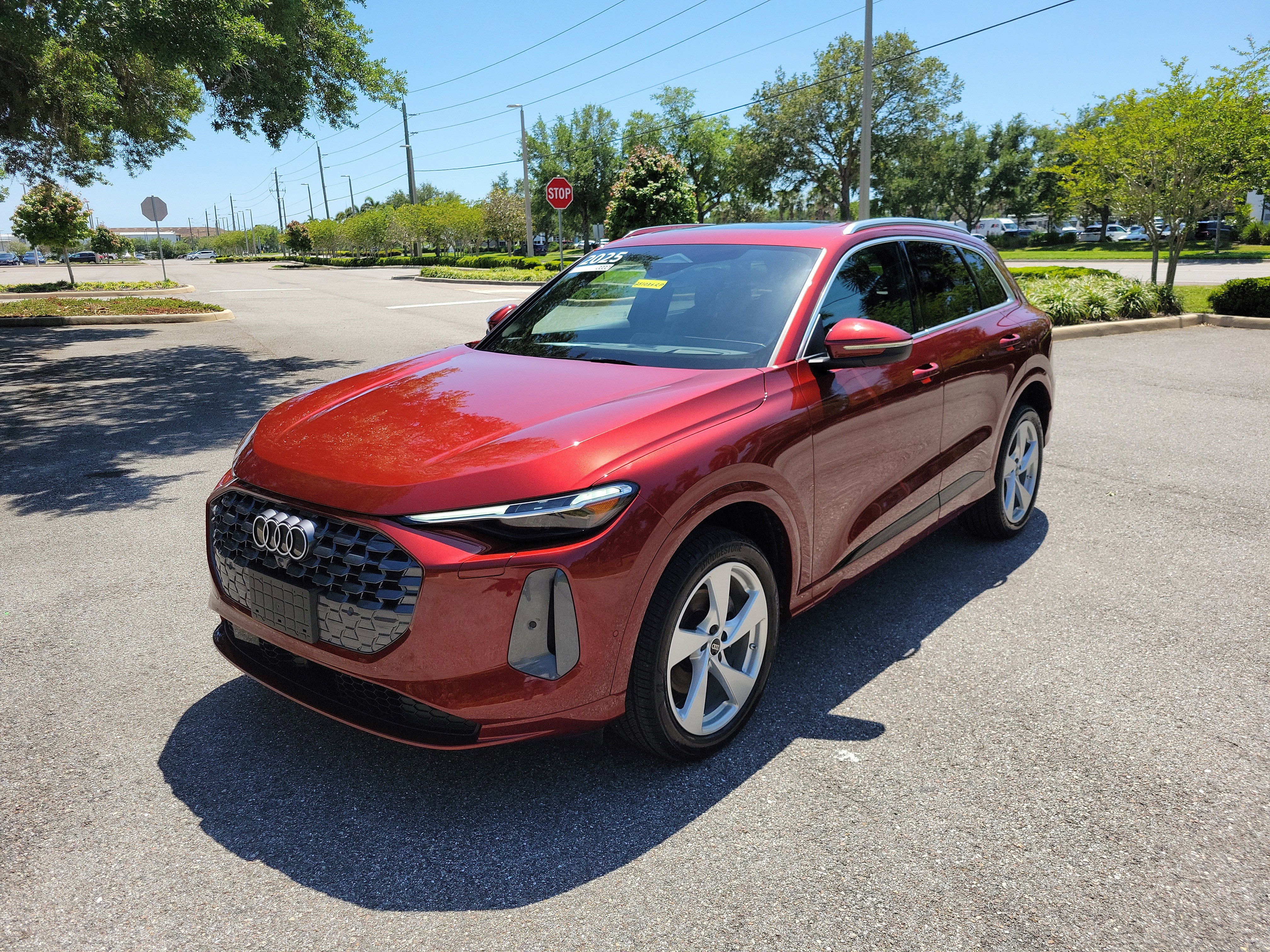 Used 2025 Audi Q5 Premium Plus w/ Premium Plus image 8