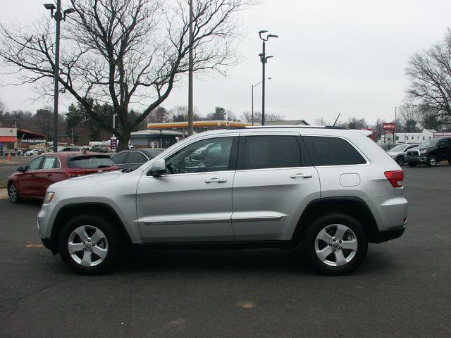 Used 2013 Jeep Grand Cherokee Laredo image 2