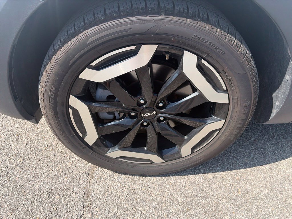 Used 2025 Kia Telluride S AWD/4WD image 10