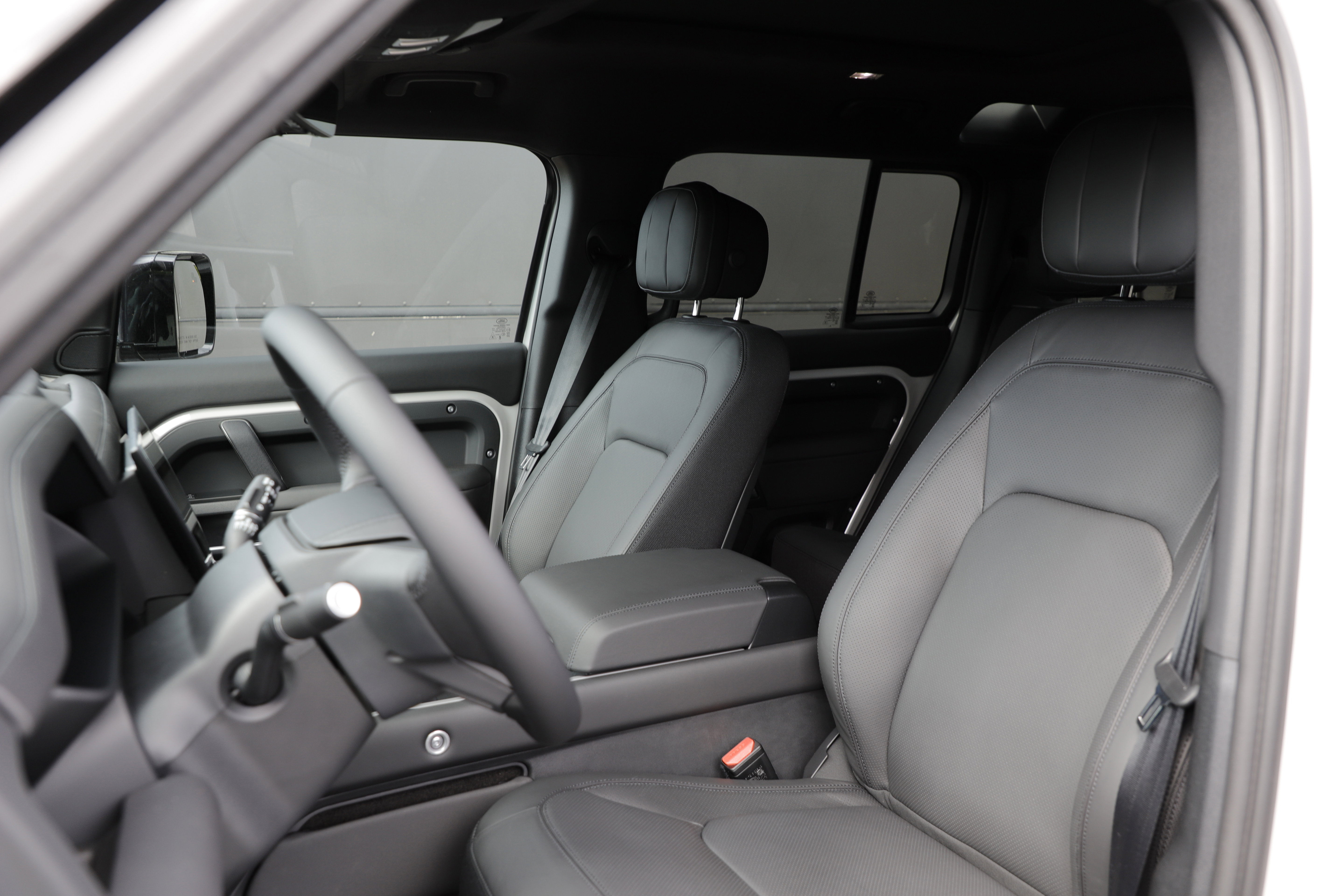 New 2026 Land Rover Defender 110 X AWD/4WD image 17