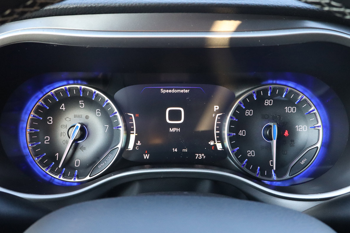 New 2026 Chrysler Pacifica Select FWD image 37