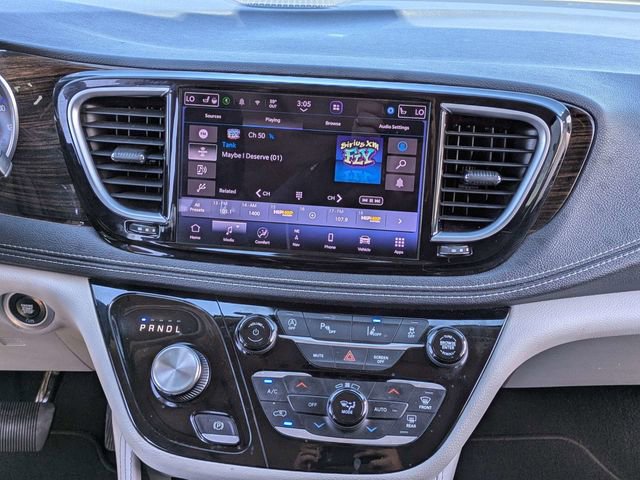 Used 2023 Chrysler Pacifica Limited image 21