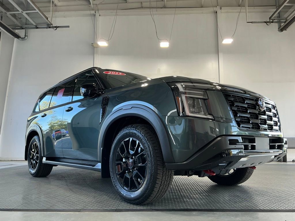 Used 2025 Nissan Armada PRO-4X image 33