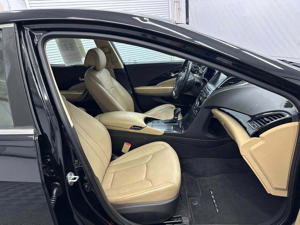 Used 2016 Hyundai Azera Limited FWD image 14