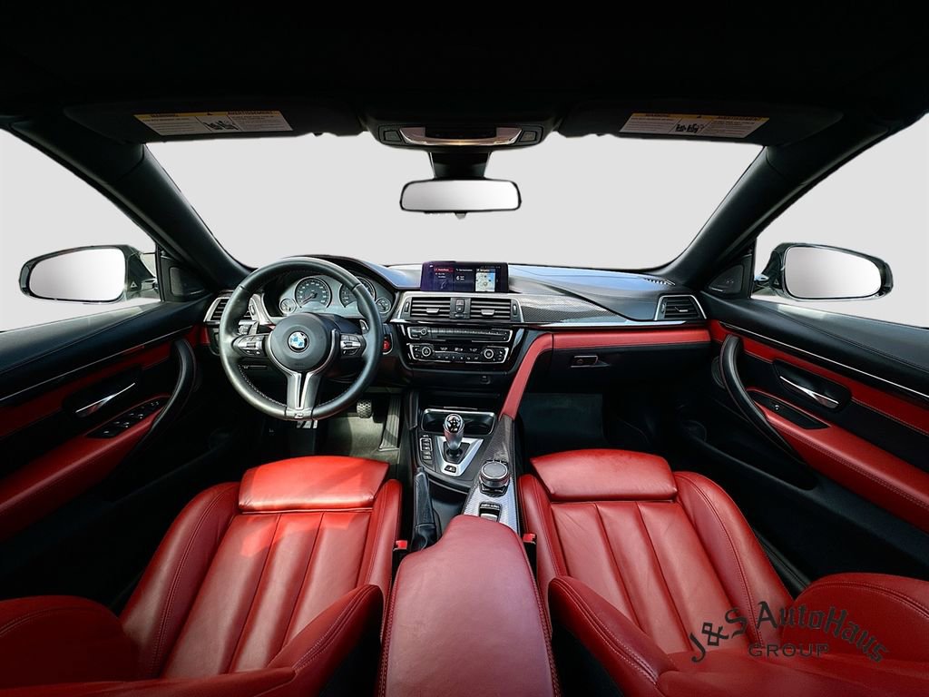 Used 2020 BMW M4 Convertible w/ Competition Package RWD image 28