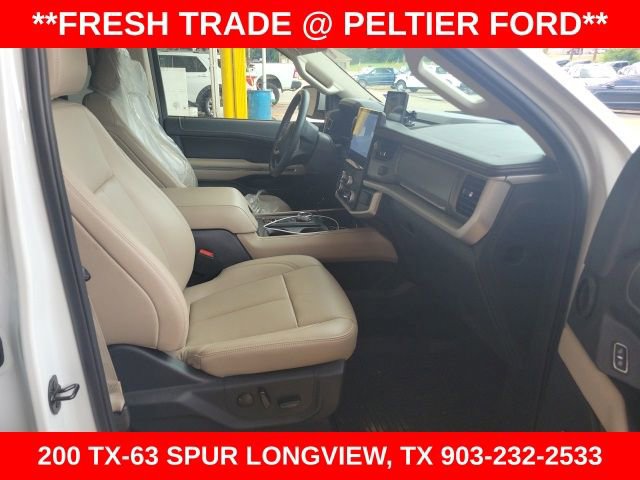 Used 2024 Ford Expedition XLT RWD image 8