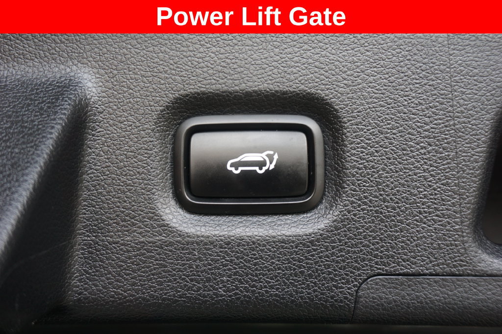 Used 2020 Hyundai Santa Fe SEL w/ Convenience Package FWD image 19