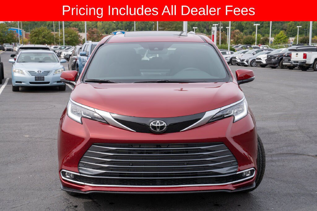 New 2026 Toyota Sienna Limited FWD image 2