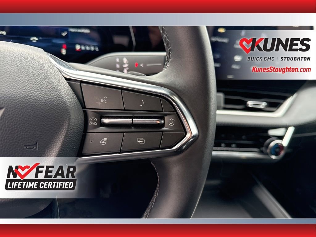 Used 2025 Chevrolet Equinox LT image 27