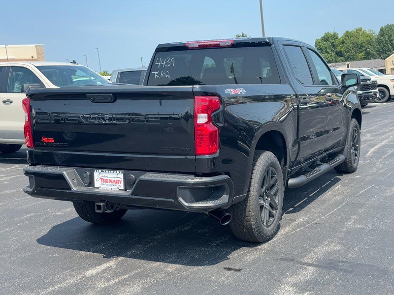 New 2026 Chevrolet Silverado 1500 Custom w/ Turbomax Blackout Package AWD/4WD image 19