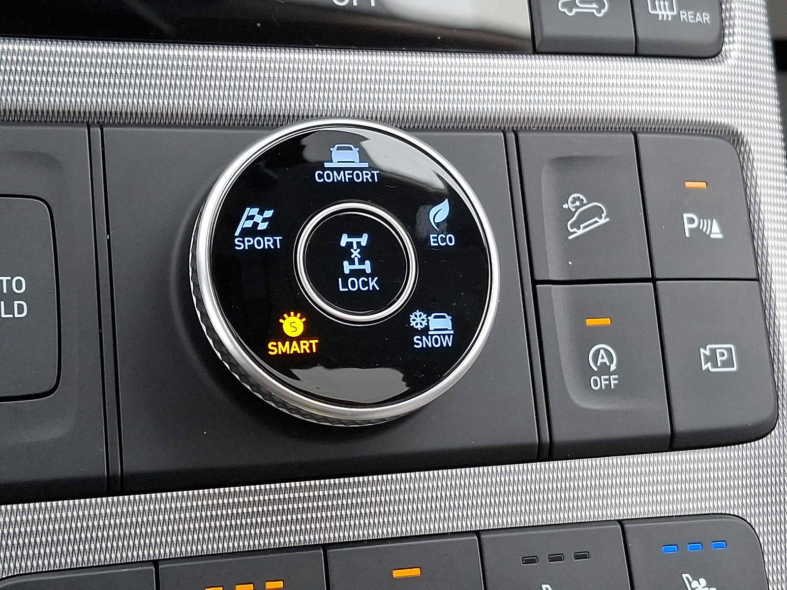 Used 2023 Hyundai Palisade Calligraphy image 24