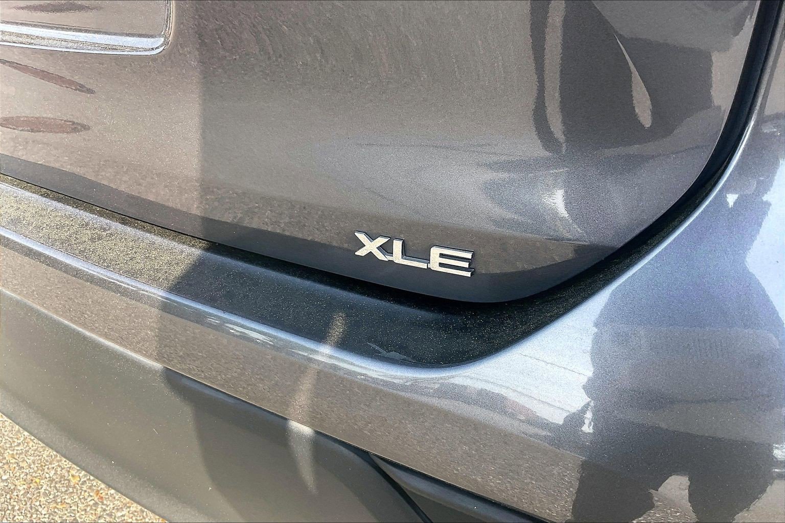 Used 2023 Toyota Highlander XLE FWD image 10
