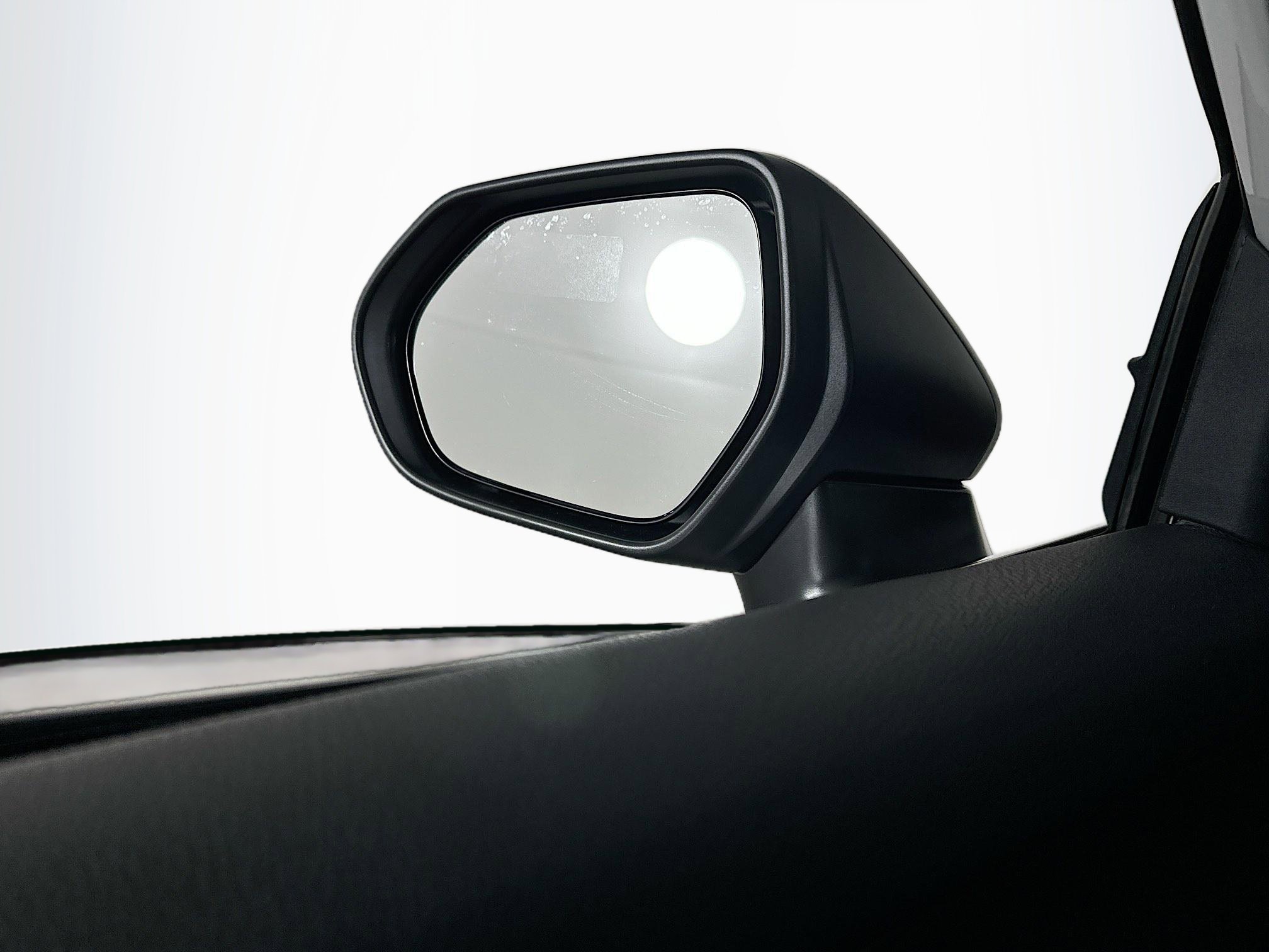 Used 2024 Toyota Camry SE image 16