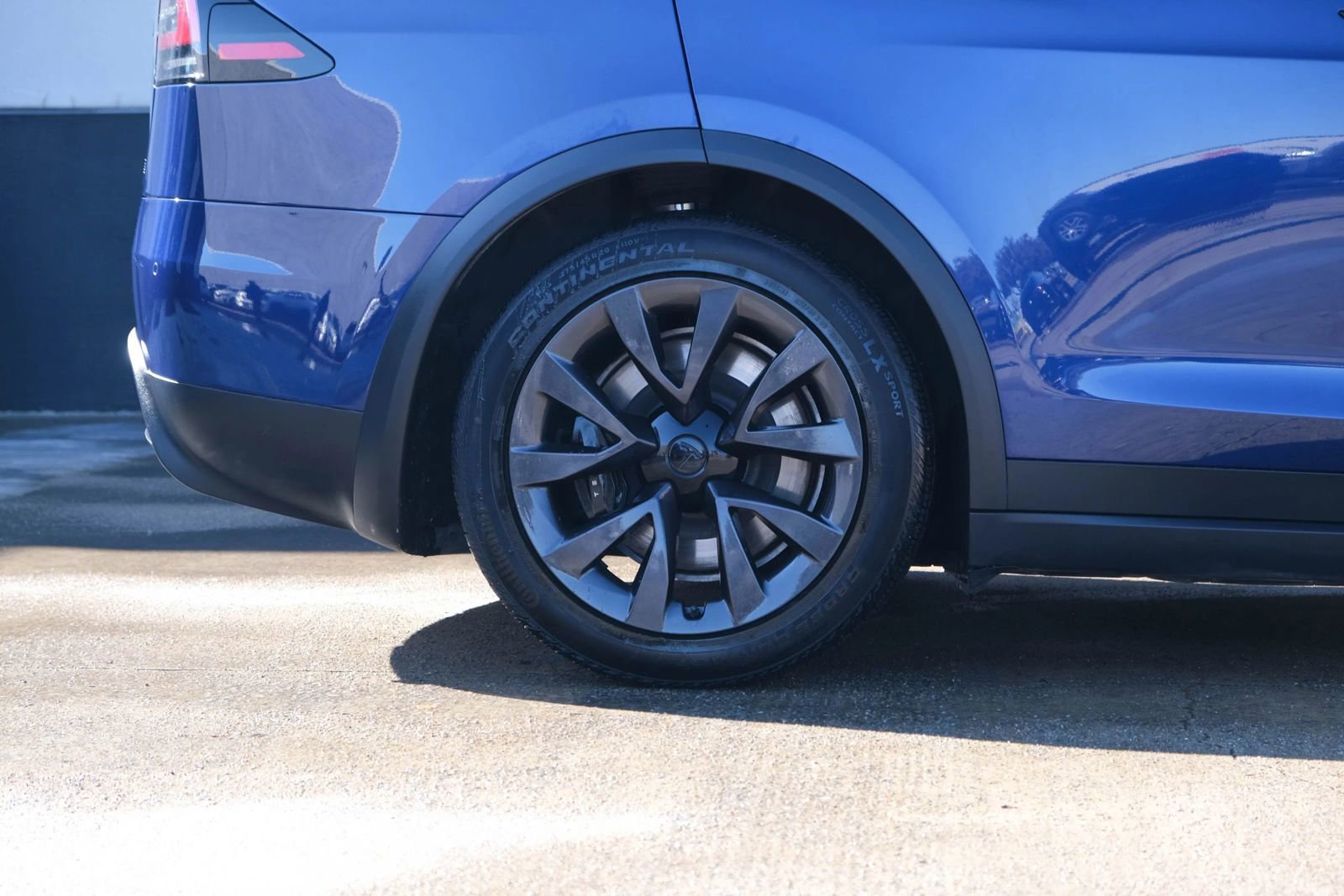 Used 2023 Tesla Model X Plaid image 12