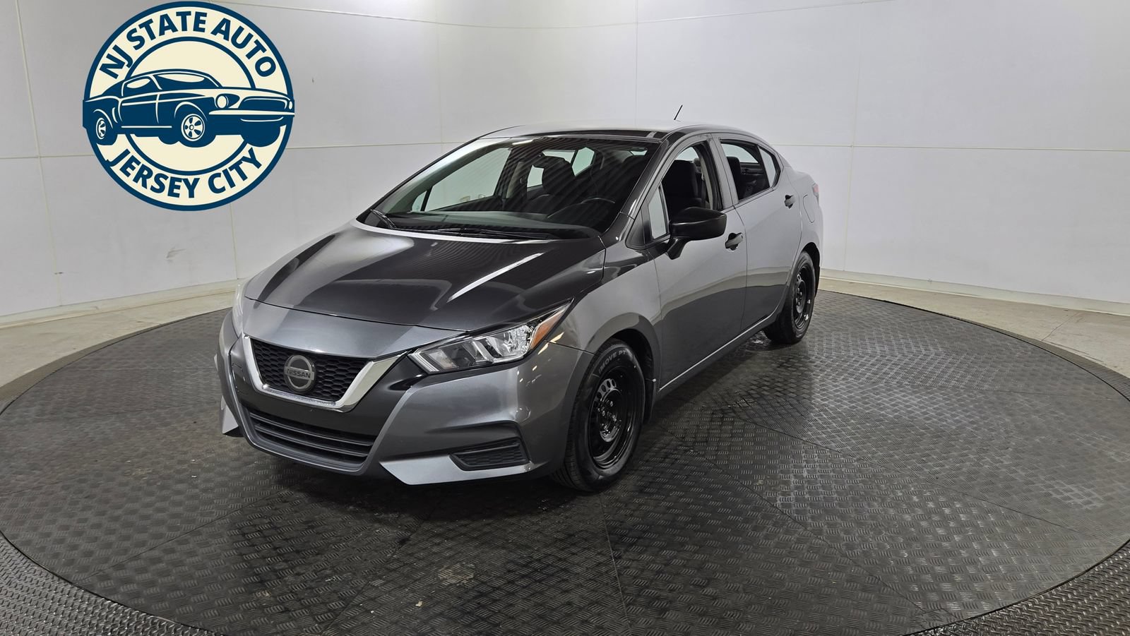 Used 2021 Nissan Versa S FWD image 3