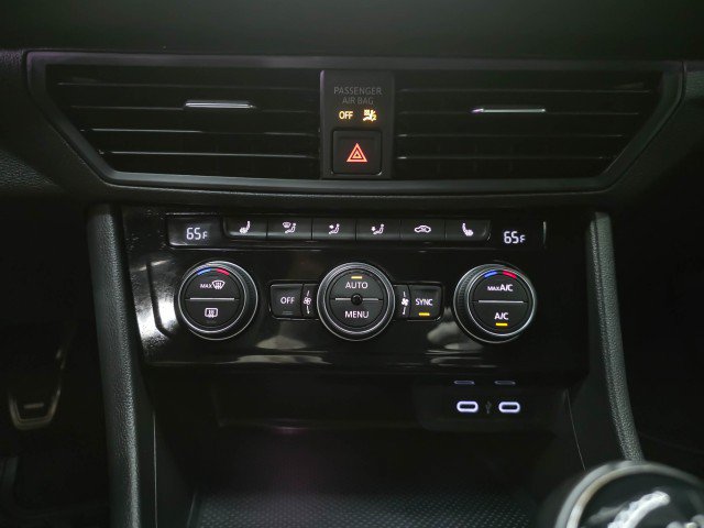 Used 2020 Volkswagen Jetta GLI FWD image 25