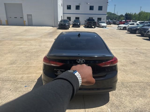 Used 2018 Hyundai Elantra SEL FWD image 3