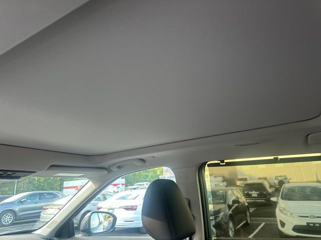 Used 2024 Nissan Rogue Platinum w/ Platinum Premium Package image 31