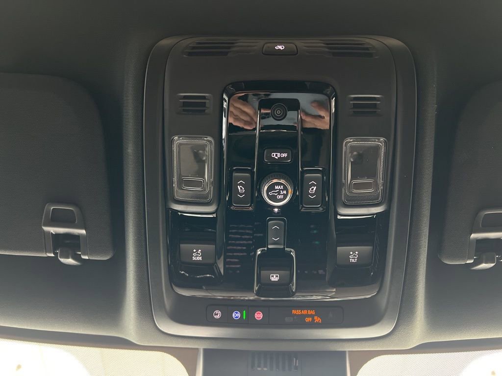 Used 2026 GMC Yukon XL Denali Ultimate w/ LPO, Illumination Package image 27