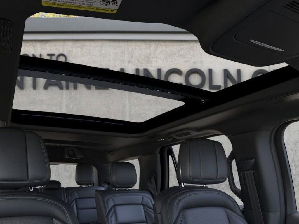 New 2025 Lincoln Navigator Reserve w/ Jet Appearance Package image 22