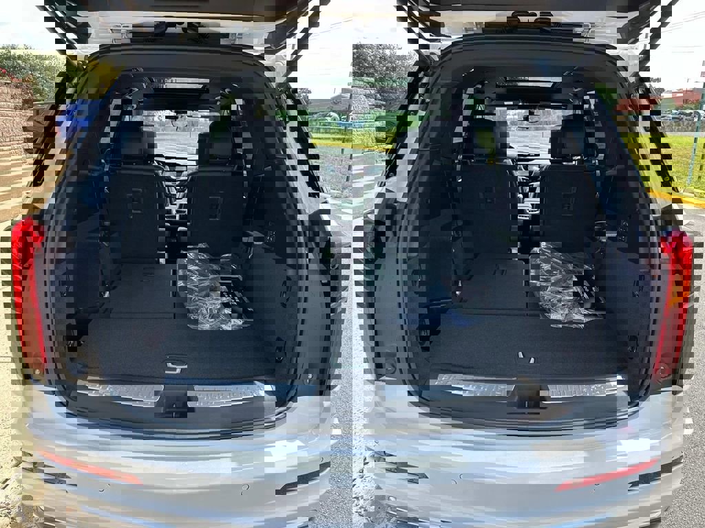 New 2025 Cadillac XT6 Premium Luxury w/ Technology Package image 12