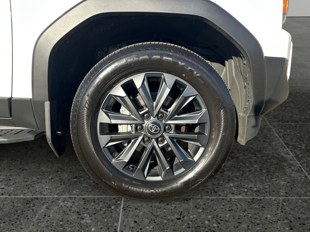 Used 2025 Toyota Land Cruiser PREMIUM w/ Premium Package image 9