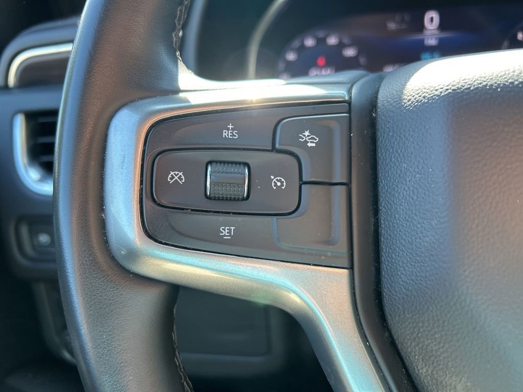 Used 2023 Chevrolet Suburban LT image 20