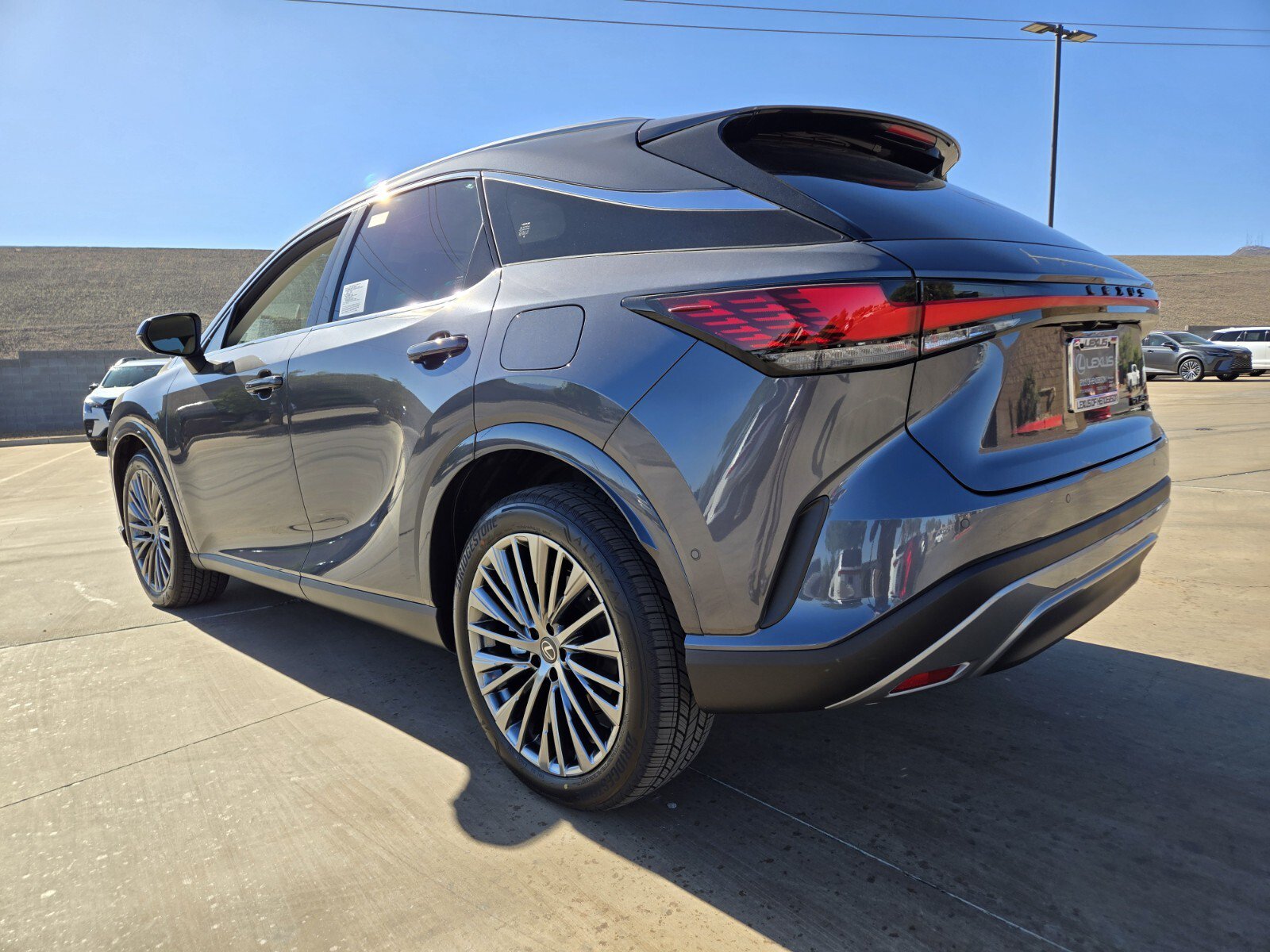 New 2026 Lexus RX 450h AWD image 4