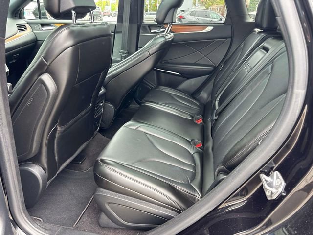 Used 2019 Lincoln MKC Reserve w/ MKC Climate Package AWD/4WD image 12