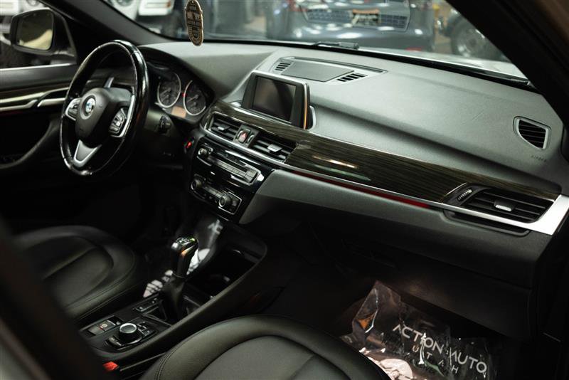 Used 2017 BMW X1 xDrive28i image 15