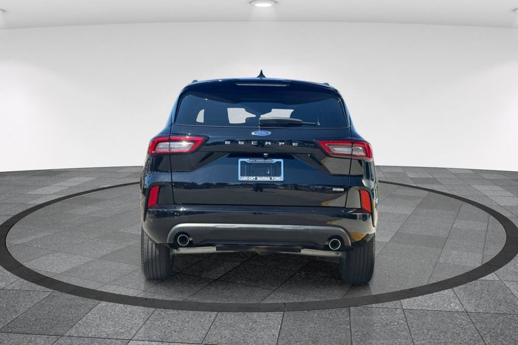 Certified 2024 Ford Escape ST-Line w/ Equipment Group 301A FWD image 6