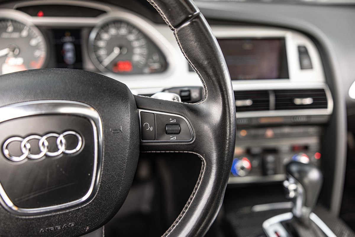 Used 2011 Audi S6 Prestige image 25