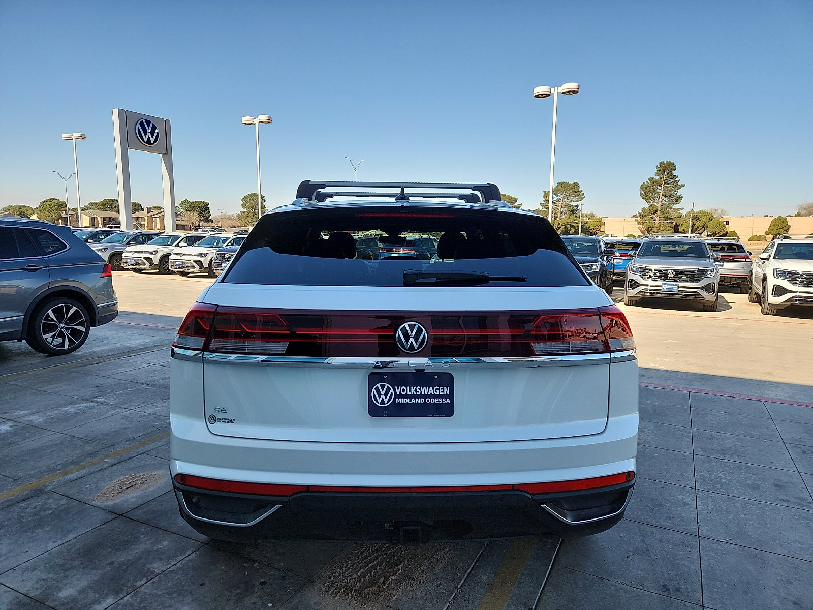 New 2026 Volkswagen Atlas Cross Sport SE image 6