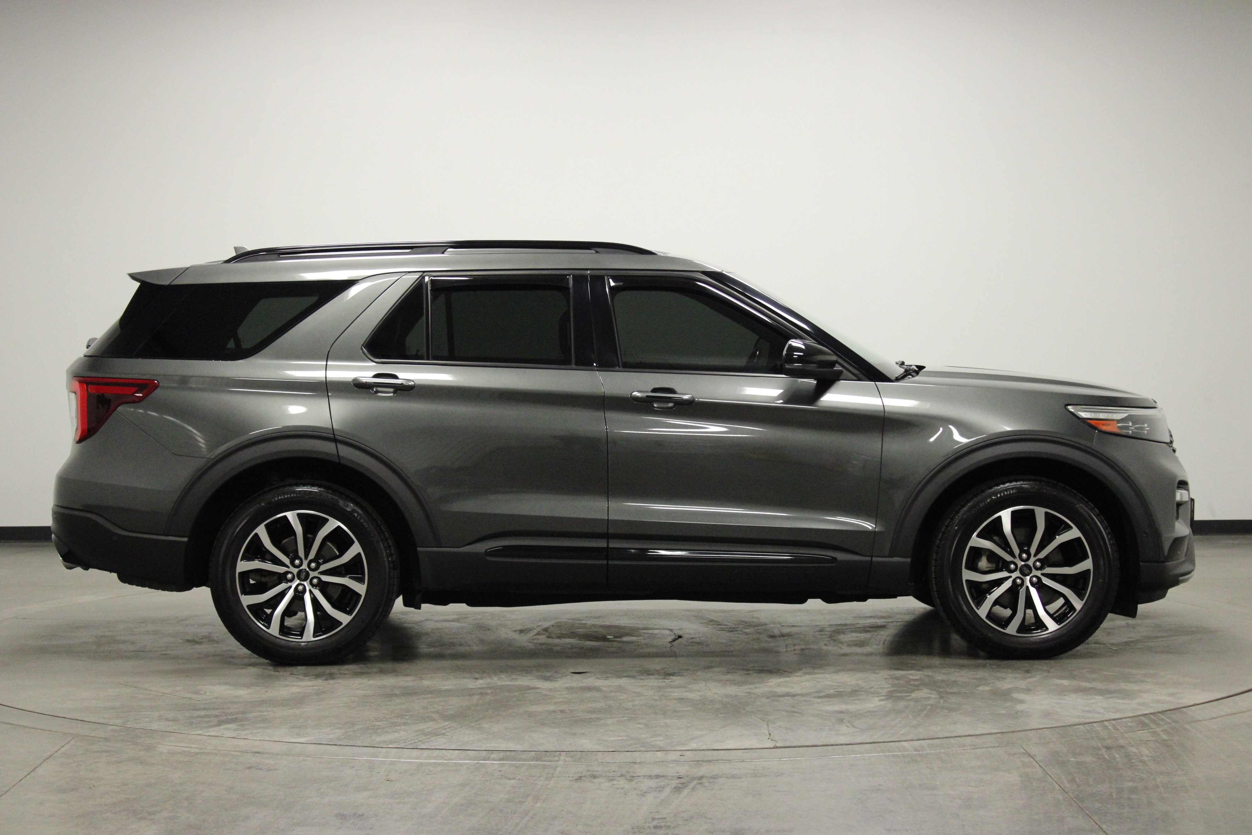 Used 2020 Ford Explorer ST AWD/4WD image 9