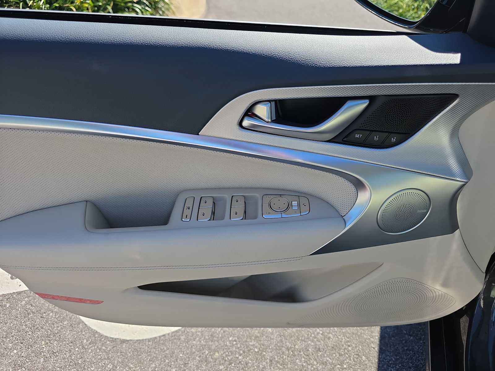 New 2026 Genesis G70 2.5T Prestige image 9