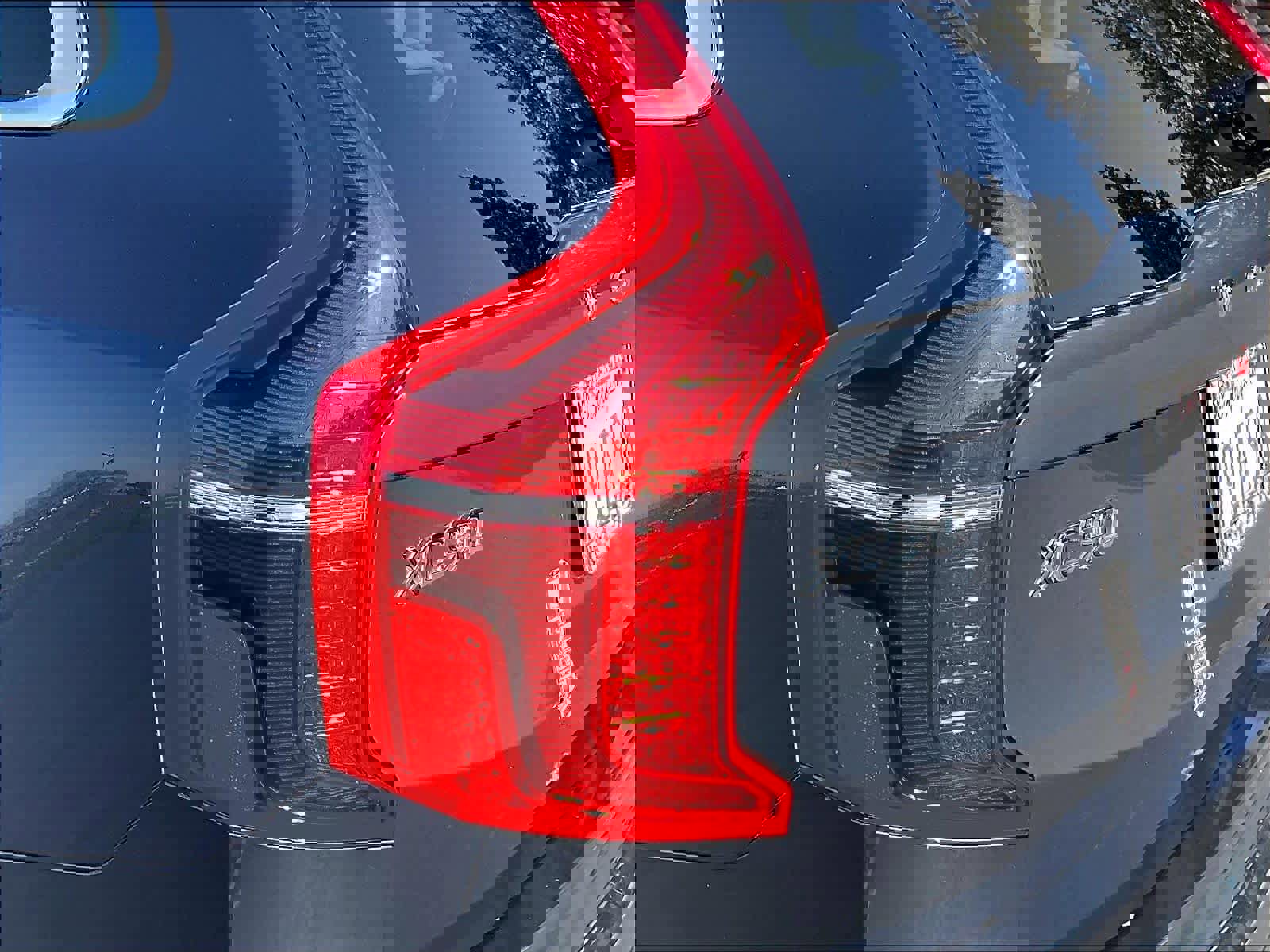 Used 2025 Volvo XC90 B6 Core w/ Climate Package image 33