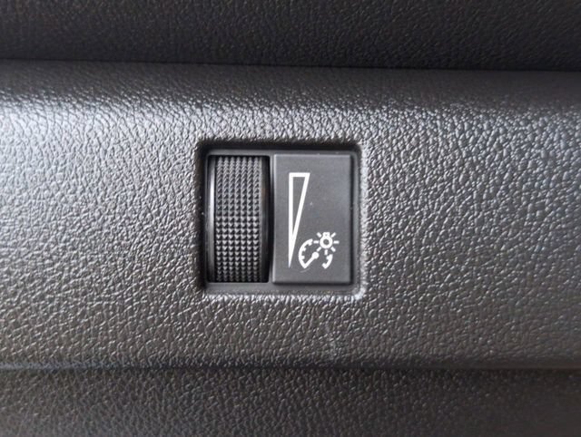 Used 2024 Chevrolet Colorado Trail Boss AWD/4WD image 17