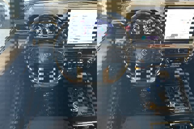 Used 2024 Toyota Tacoma TRD Sport w/ TRD Sport Upgrade Package image 16