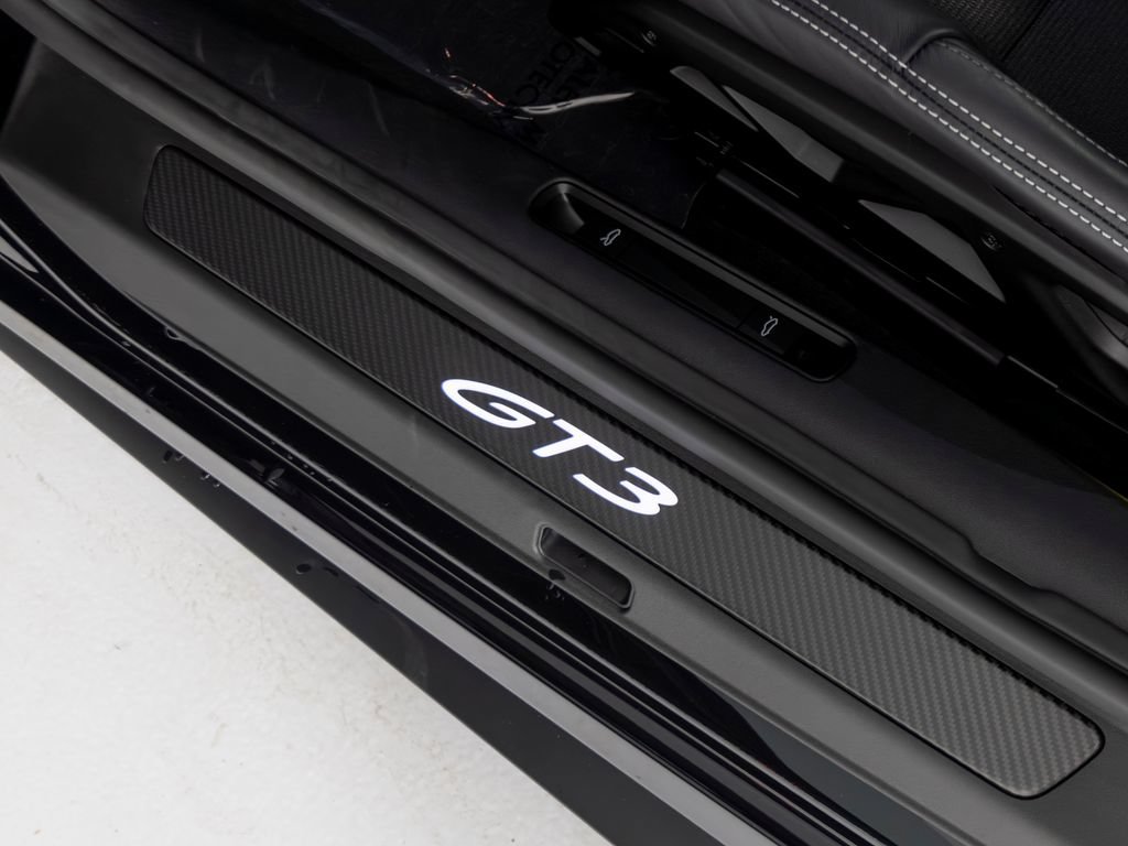 Certified 2026 Porsche 911 GT3 RWD image 23