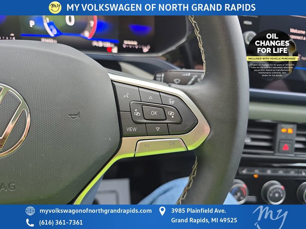 Certified 2023 Volkswagen Taos SE image 24