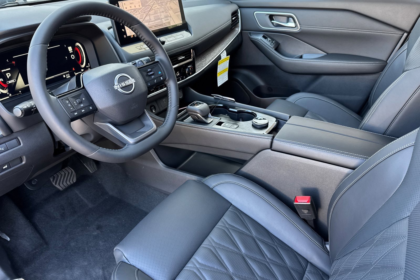 New 2026 Nissan Rogue Platinum w/ Platinum Premium Package image 7