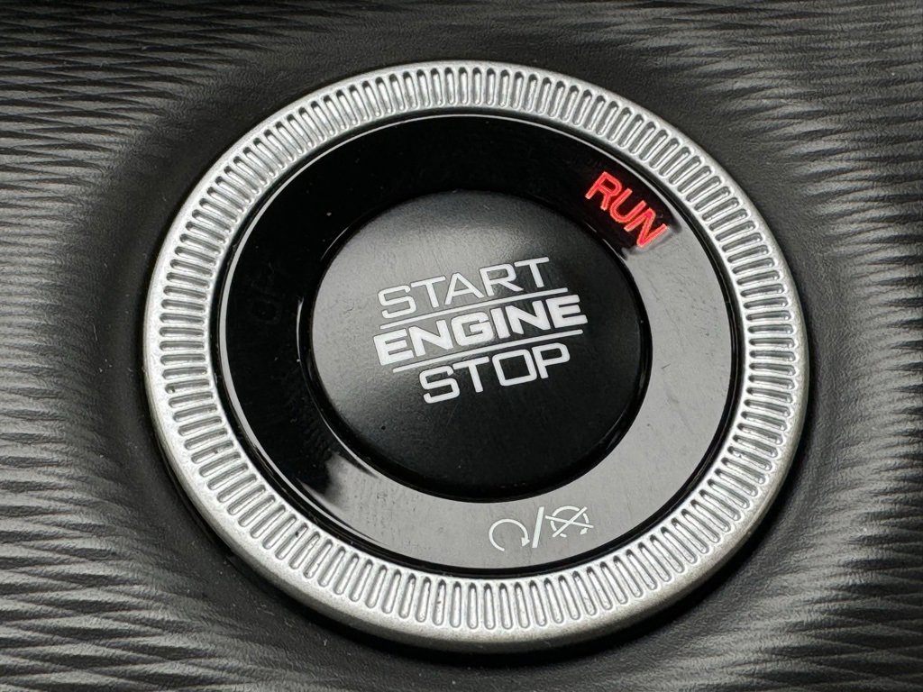 Used 2025 Jeep Grand Cherokee L Altitude image 19