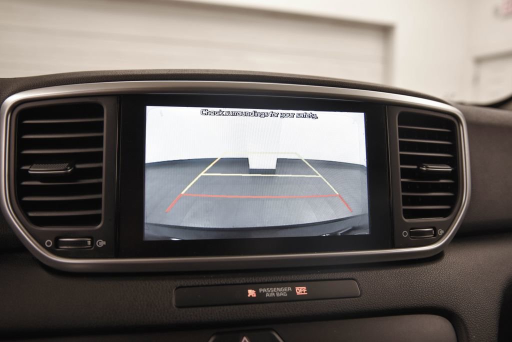 Used 2020 Kia Sportage LX image 21