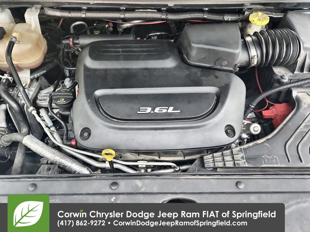 Used 2017 Chrysler Pacifica Touring-L Plus image 35