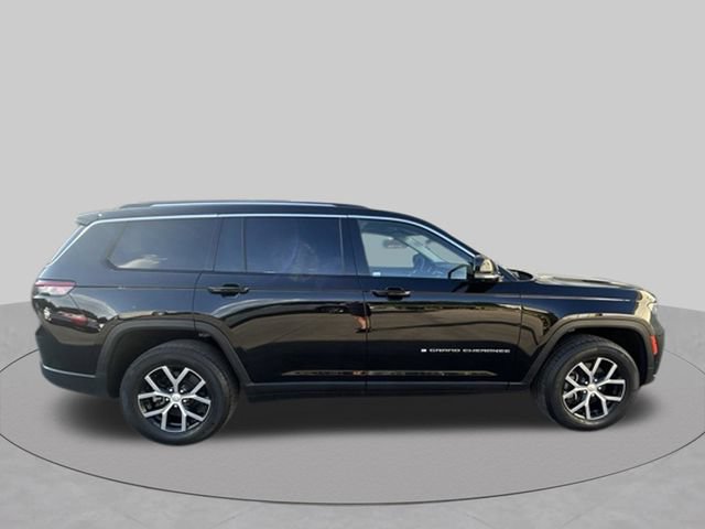 Used 2023 Jeep Grand Cherokee L Limited w/ Luxury Tech Group II AWD/4WD image 2