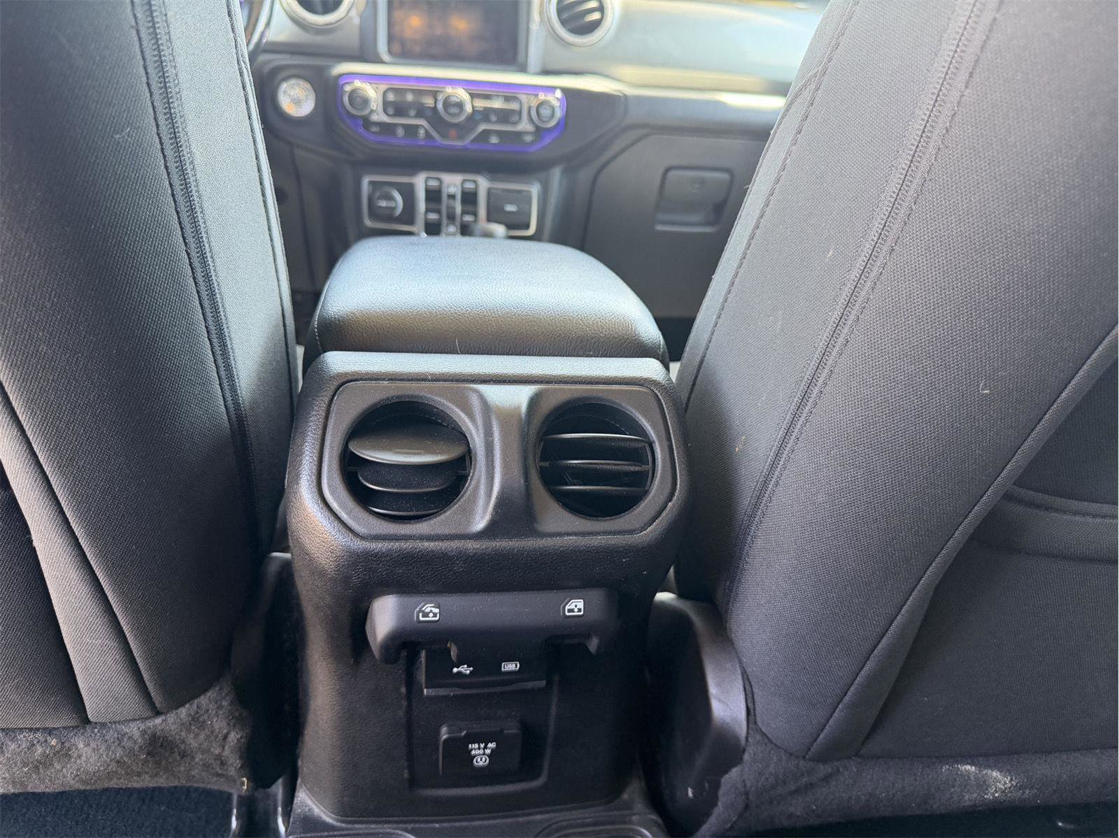 Used 2020 Jeep Gladiator Overland image 21