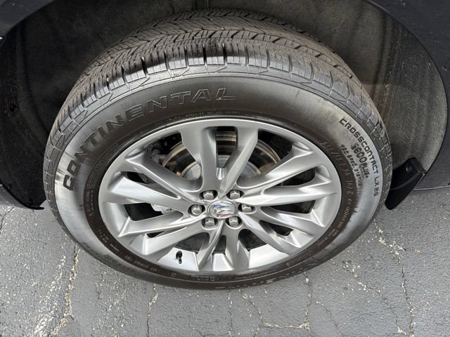 Certified 2024 Buick Enclave Avenir w/ LPO, Floor Liner Package AWD/4WD image 8