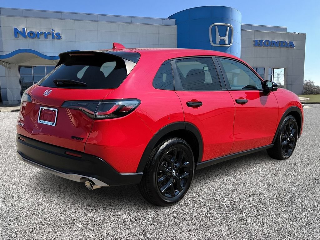 Used 2025 Honda HR-V Sport image 4